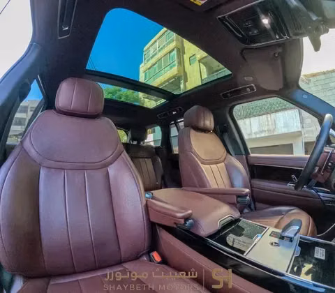 Подержанный Land Rover Range Rover P550e V (L460), 3.0 л, 2025 в Иордания, Амман от SHAYBETH MOTORS Золотистый цвет.  | AUTO.AE | Объявление #295713 — фото 7 из 10
