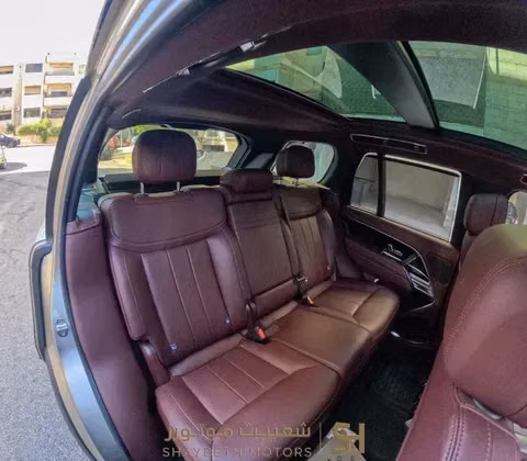 Подержанный Land Rover Range Rover P550e V (L460), 3.0 л, 2025 в Иордания, Амман от SHAYBETH MOTORS Золотистый цвет.  | AUTO.AE | Объявление #295713 — фото 9 из 10