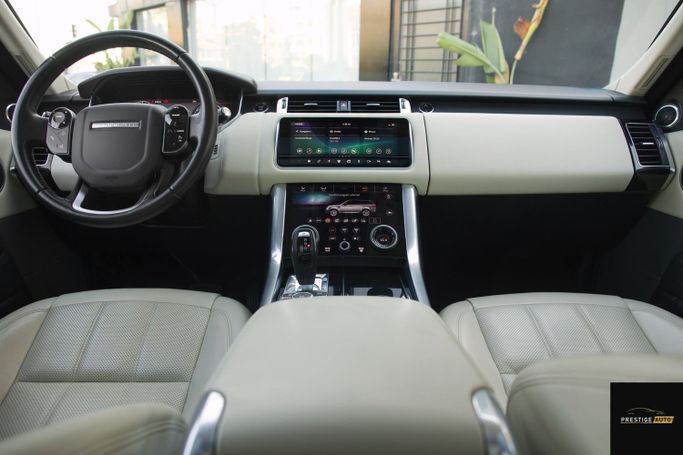 مستعملة Land Rover Range Rover Sport P400 MHEV II (L494) Facelift، 3.0 لتر، 2022 في الأردن، عمان من PRESTIGE AUTO، اللون فضي.  | AUTO.AE | إعلان #296247 — صورة 15 من 31