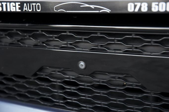 مستعملة Land Rover Range Rover Sport P300 II (L494) Facelift، 2.0 لتر، 2018 في الأردن، عمان من PRESTIGE AUTO، اللون أزرق فاتح.  | AUTO.AE | إعلان #296257 — صورة 29 من 40