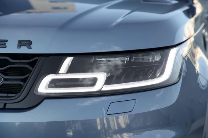 مستعملة Land Rover Range Rover Sport P300 II (L494) Facelift، 2.0 لتر، 2018 في الأردن، عمان من PRESTIGE AUTO، اللون أزرق فاتح.  | AUTO.AE | إعلان #296257 — صورة 36 من 40