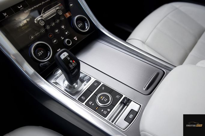 مستعملة Land Rover Range Rover Sport P400 MHEV II (L494) Facelift، 3.0 لتر، 2020 في الأردن، عمان من PRESTIGE AUTO، اللون أحمر.  | AUTO.AE | إعلان #296267 — صورة 11 من 35