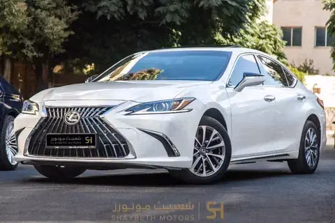 مستعملة Lexus ES 300h فيس ليفت السابع، 2.5 لتر، 2023 في الأردن، عمان من SHAYBETH MOTORS، اللون أبيض.  | AUTO.AE | إعلان #295616 — صورة 2 من 10