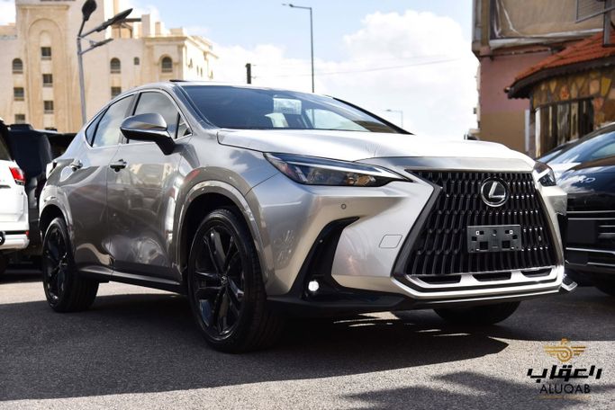 جديدة Lexus NX 350h ثانياً، 2.5 لتر، 2025 في الأردن، عمان من AL UQAB TRADING، اللون فضي.  | AUTO.AE | إعلان #295644 — صورة 2 من 20