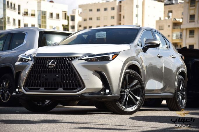 جديدة Lexus NX 350h ثانياً، 2.5 لتر، 2025 في الأردن، عمان من AL UQAB TRADING، اللون فضي.  | AUTO.AE | إعلان #295644 — صورة 3 من 20