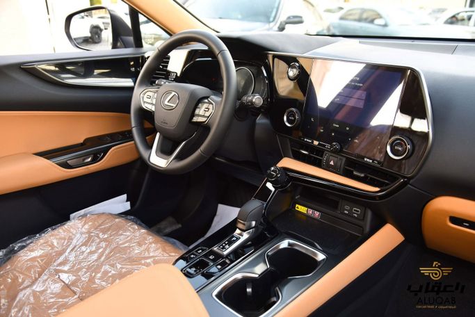 جديدة Lexus NX 350h ثانياً، 2.5 لتر، 2025 في الأردن، عمان من AL UQAB TRADING، اللون فضي.  | AUTO.AE | إعلان #295644 — صورة 12 من 20