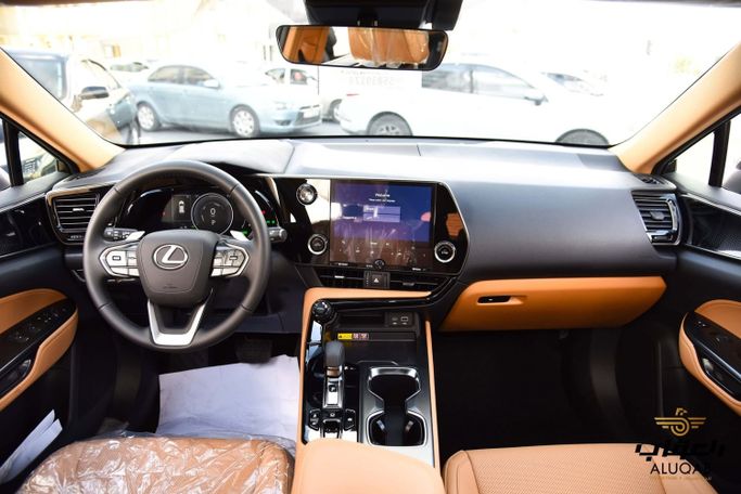 جديدة Lexus NX 350h ثانياً، 2.5 لتر، 2025 في الأردن، عمان من AL UQAB TRADING، اللون فضي.  | AUTO.AE | إعلان #295644 — صورة 14 من 20