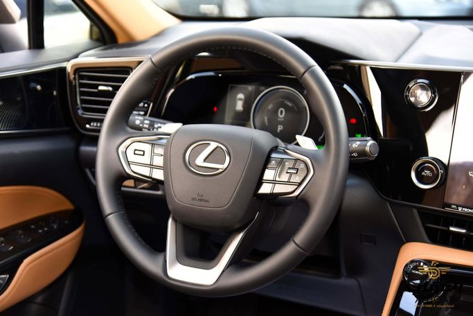 جديدة Lexus NX 350h ثانياً، 2.5 لتر، 2025 في الأردن، عمان من AL UQAB TRADING، اللون فضي.  | AUTO.AE | إعلان #295644 — صورة 15 من 20
