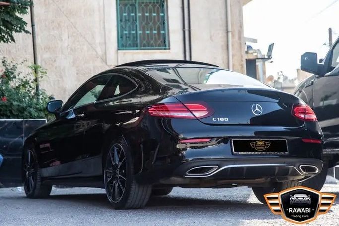 Used Mercedes-Benz C-Class 180 IV (W205) Facelift, 1.5 l, 2019 in Jordan, Amman by RAWABI CITY FOR CARS TRADING, Black color.  | AUTO.AE | Listing #296015 — photo 3 of 18