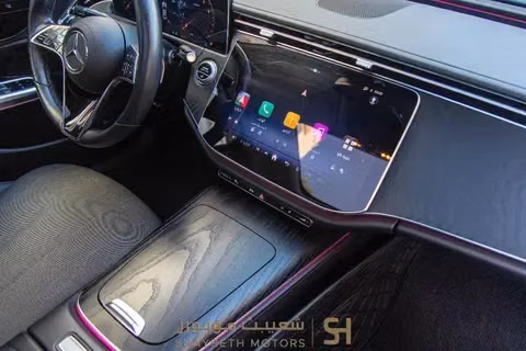 Used Mercedes-Benz E-Class 200 VI (W214, S214), 2.0 l, 2024 in Jordan, Amman by SHAYBETH MOTORS, Black color. European Specs | AUTO.AE | Listing #295613 — photo 6 of 10