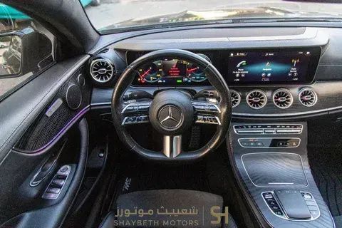 مستعملة Mercedes-Benz E-Class 200 V (W213, S213, S213, C238) فيس ليفت، 2.0 لتر، 2023 في الأردن، عمان من SHAYBETH MOTORS، اللون أسود. المواصفات الأوروبية | AUTO.AE | إعلان #295708 — صورة 5 من 10