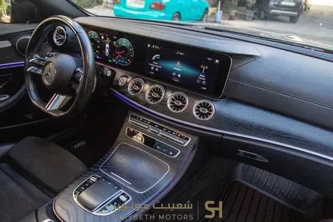 مستعملة Mercedes-Benz E-Class 200 V (W213, S213, S213, C238) فيس ليفت، 2.0 لتر، 2023 في الأردن، عمان من SHAYBETH MOTORS، اللون أسود. المواصفات الأوروبية | AUTO.AE | إعلان #295708 — صورة 6 من 10