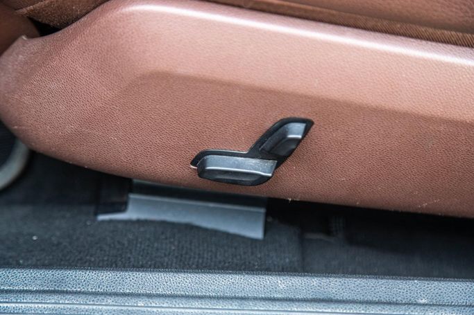 Подержанный Mercedes-Benz E-Class 200 IV (W212, S212, C207), 1.8 л, 2010 в Иордания, Амман от AL FURSAN MOTORS Черный цвет.  | AUTO.AE | Объявление #296417 — фото 14 из 18