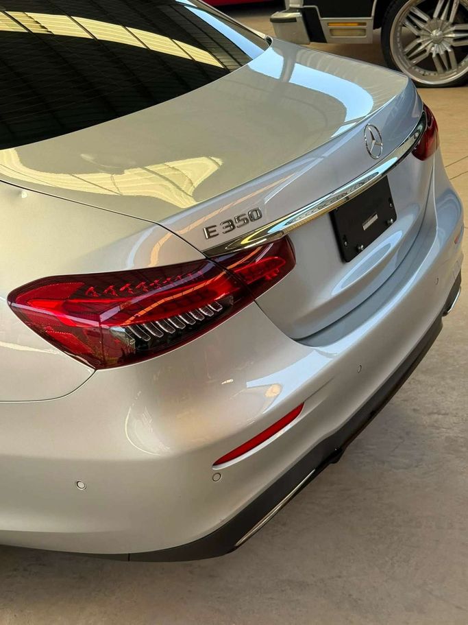 مستعملة Mercedes-Benz E-Class 350 V (W213, S213, S213, C238) فيس ليفت، 2.0 لتر، 2022 في الأردن، عمان من AL HAYDAR CARS، اللون فضي.  | AUTO.AE | إعلان #296538 — صورة 6 من 10