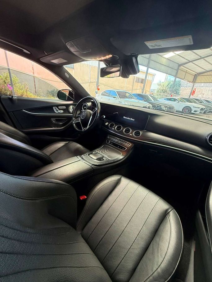 مستعملة Mercedes-Benz E-Class 350 V (W213, S213, S213, C238) فيس ليفت، 2.0 لتر، 2022 في الأردن، عمان من AL HAYDAR CARS، اللون فضي.  | AUTO.AE | إعلان #296538 — صورة 10 من 10