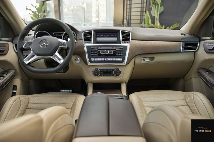 مستعملة Mercedes-Benz GL-Class AMG 63 AMG، 5.5 لتر، 2013 في الأردن، عمان من PRESTIGE AUTO، اللون أسود.  | AUTO.AE | إعلان #296254 — صورة 16 من 40