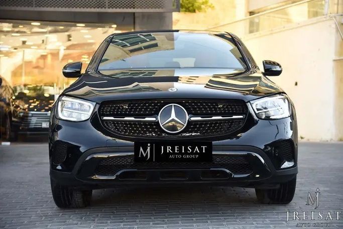 مستعملة Mercedes-Benz GLC Coupe 200 I (C253) فيس ليفت، 2.0 لتر، 2020 في الأردن، عمان من JREISAT AUTO GROUP، اللون أسود. المواصفات الأوروبية | AUTO.AE | إعلان #295624 — صورة 3 من 20