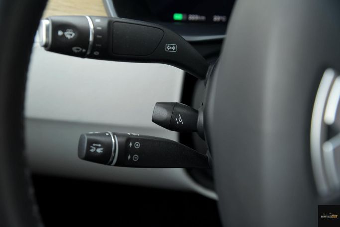 مستعملة Tesla Model X 75D I، 2019 في الأردن، عمان من PRESTIGE AUTO، اللون أزرق.  | AUTO.AE | إعلان #296249 — صورة 16 من 30