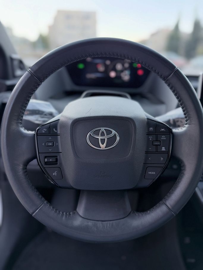 Used Toyota bZ4X I, 2023 in Jordan, Amman by AL FURSAN MOTORS, White color.  | AUTO.AE | Listing #296419 — photo 10 of 11