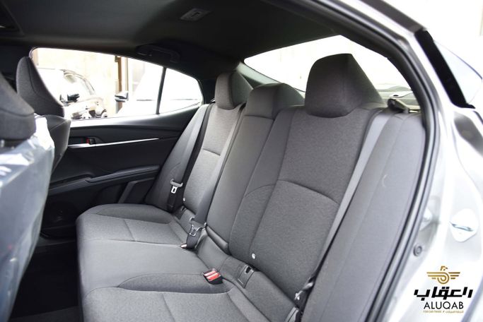 Новый Toyota Camry IX (XV80), 2.5 л, 2026 в Иордания, Амман от AL UQAB TRADING Серый цвет.  | AUTO.AE | Объявление #295596 — фото 13 из 23