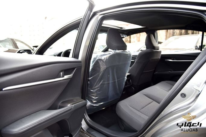 Новый Toyota Camry IX (XV80), 2.5 л, 2026 в Иордания, Амман от AL UQAB TRADING Серый цвет.  | AUTO.AE | Объявление #295596 — фото 14 из 23