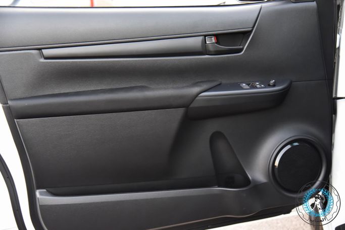 New Toyota Hilux VIII, 2.4 l, 2026 in Jordan, Amman by AL UQAB TRADING, White color.  | AUTO.AE | Listing #295664 — photo 11 of 16