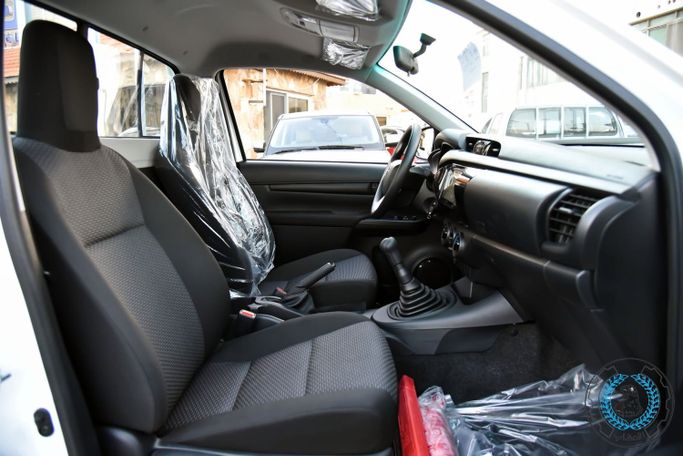 New Toyota Hilux VIII, 2.4 l, 2026 in Jordan, Amman by AL UQAB TRADING, White color.  | AUTO.AE | Listing #295664 — photo 14 of 16