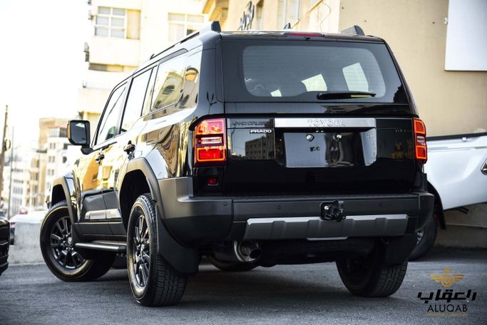 New Toyota Land Cruiser Prado 250 Series, 2.4 l, 2025 in Jordan, Amman by AL UQAB TRADING, Black color.  | AUTO.AE | Listing #295677 — photo 6 of 21