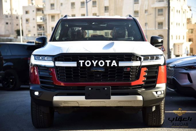 جديدة Toyota Land Cruiser i-FORCE MAX السلسلة 300، 3.4 لتر، 2026 في الأردن، عمان من AL UQAB TRADING، اللون أحمر.  | AUTO.AE | إعلان #295598