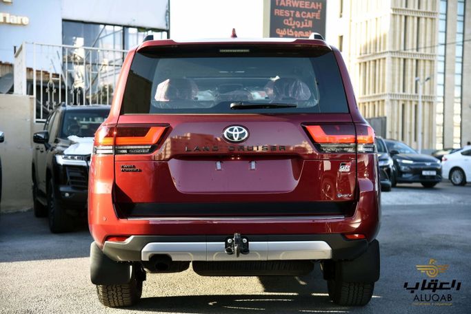 جديدة Toyota Land Cruiser i-FORCE MAX السلسلة 300، 3.4 لتر، 2026 في الأردن، عمان من AL UQAB TRADING، اللون أحمر.  | AUTO.AE | إعلان #295598 — صورة 5 من 31