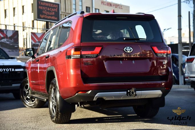 جديدة Toyota Land Cruiser i-FORCE MAX السلسلة 300، 3.4 لتر، 2026 في الأردن، عمان من AL UQAB TRADING، اللون أحمر.  | AUTO.AE | إعلان #295598 — صورة 6 من 31