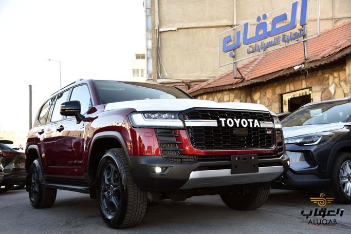 جديدة Toyota Land Cruiser i-FORCE MAX السلسلة 300، 3.4 لتر، 2026 في الأردن، عمان من AL UQAB TRADING، اللون أحمر.  | AUTO.AE | إعلان #295598 — صورة 8 من 31