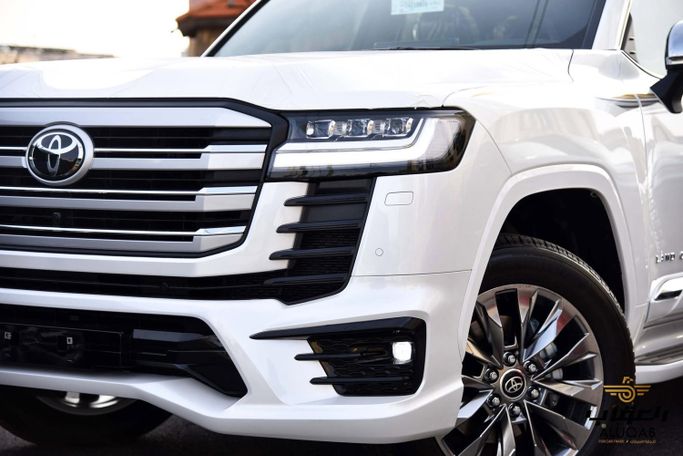 جديدة Toyota Land Cruiser i-FORCE MAX السلسلة 300، 3.4 لتر، 2026 في الأردن، عمان من AL UQAB TRADING، اللون أبيض.  | AUTO.AE | إعلان #295634 — صورة 2 من 33