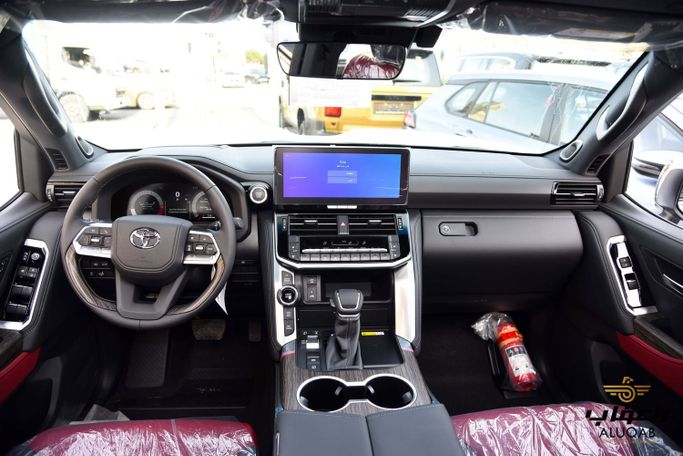 جديدة Toyota Land Cruiser i-FORCE MAX السلسلة 300، 3.4 لتر، 2026 في الأردن، عمان من AL UQAB TRADING، اللون أبيض.  | AUTO.AE | إعلان #295634 — صورة 15 من 33