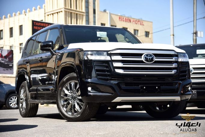 جديدة Toyota Land Cruiser i-FORCE MAX السلسلة 300، 3.4 لتر، 2026 في الأردن، عمان من AL UQAB TRADING، اللون أسود.  | AUTO.AE | إعلان #295653 — صورة 3 من 26