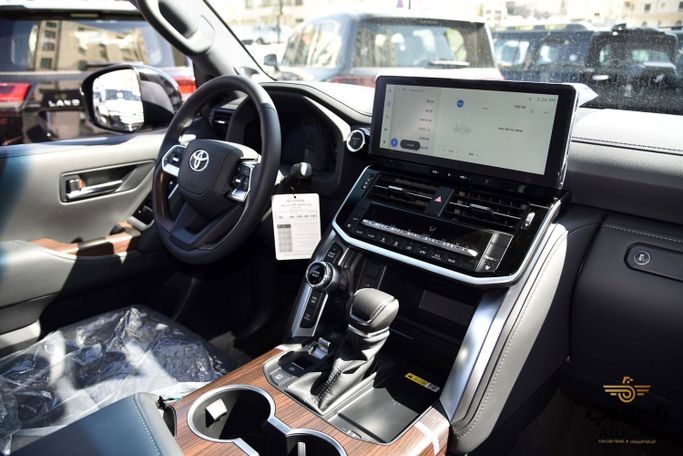 جديدة Toyota Land Cruiser i-FORCE MAX السلسلة 300، 3.4 لتر، 2026 في الأردن، عمان من AL UQAB TRADING، اللون أسود.  | AUTO.AE | إعلان #295653 — صورة 18 من 26