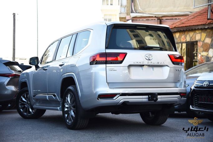 جديدة Toyota Land Cruiser i-FORCE MAX السلسلة 300، 3.4 لتر، 2026 في الأردن، عمان من AL UQAB TRADING، اللون فضي.  | AUTO.AE | إعلان #295661 — صورة 6 من 26