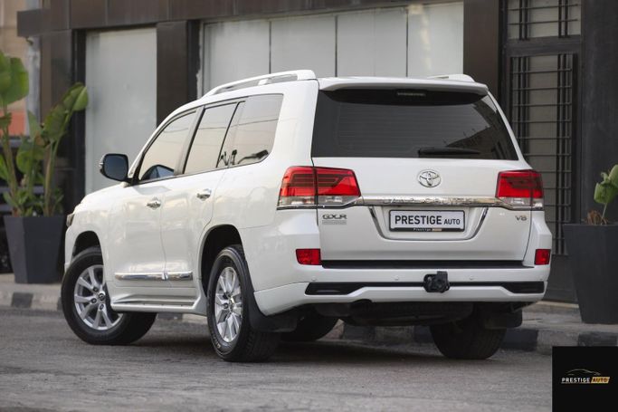 مستعملة Toyota Land Cruiser 200 Series 200 Series Facelift 2، 4.6 لتر، 2017 في الأردن، عمان من PRESTIGE AUTO، اللون أبيض.  | AUTO.AE | إعلان #296187 — صورة 3 من 31