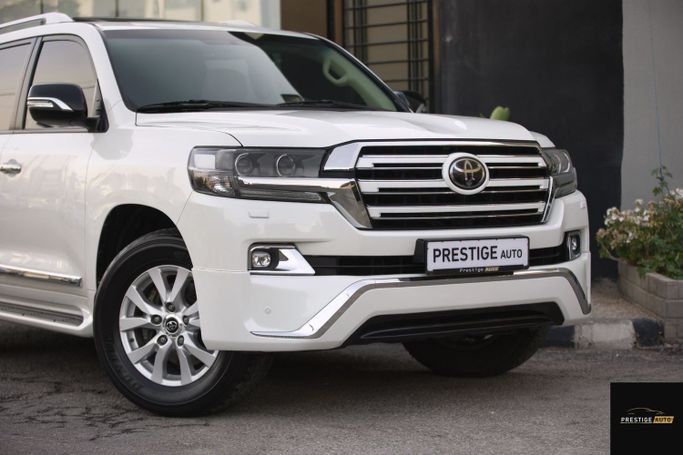 مستعملة Toyota Land Cruiser 200 Series 200 Series Facelift 2، 4.6 لتر، 2017 في الأردن، عمان من PRESTIGE AUTO، اللون أبيض.  | AUTO.AE | إعلان #296187 — صورة 26 من 31