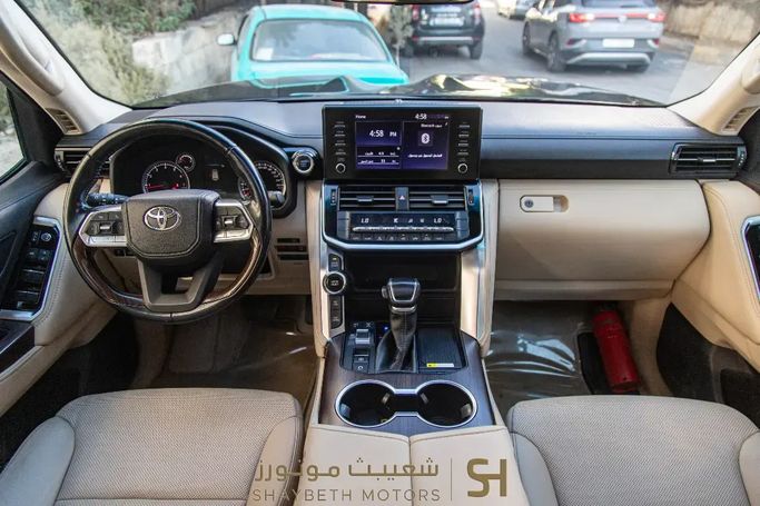 Подержанный Toyota Land Cruiser Twin Turbo 300 Series, 3.5 л, 2022 в Иордания, Амман от SHAYBETH MOTORS Черный цвет. Other | AUTO.AE | Объявление #296495 — фото 10 из 10