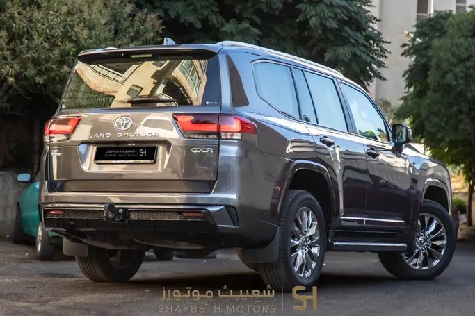 Подержанный Toyota Land Cruiser Twin Turbo 300 Series, 3.5 л, 2025 в Иордания, Амман от SHAYBETH MOTORS Серый цвет. Other | AUTO.AE | Объявление #296498 — фото 3 из 10