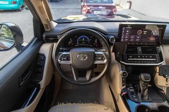 Подержанный Toyota Land Cruiser Twin Turbo 300 Series, 3.5 л, 2025 в Иордания, Амман от SHAYBETH MOTORS Серый цвет. Other | AUTO.AE | Объявление #296498 — фото 10 из 10