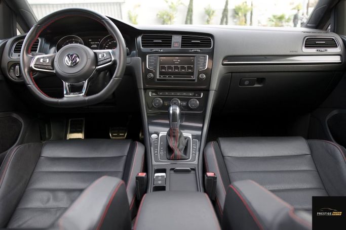 مستعملة Volkswagen Golf GTI سابعاً، 2.0 لتر، 2016 في الأردن، عمان من PRESTIGE AUTO، اللون أسود.  | AUTO.AE | إعلان #296262 — صورة 14 من 33