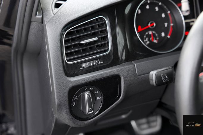 مستعملة Volkswagen Golf GTI سابعاً، 2.0 لتر، 2016 في الأردن، عمان من PRESTIGE AUTO، اللون أسود.  | AUTO.AE | إعلان #296262 — صورة 20 من 33