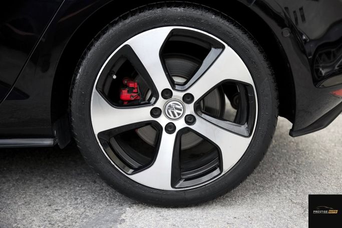 مستعملة Volkswagen Golf GTI سابعاً، 2.0 لتر، 2016 في الأردن، عمان من PRESTIGE AUTO، اللون أسود.  | AUTO.AE | إعلان #296262 — صورة 24 من 33
