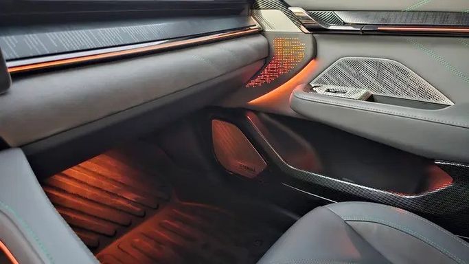 Подержанный Zeekr 001 I, 2022 в Иордания, Амман от BASMAN AUTO Серый цвет.  | AUTO.AE | Объявление #296087 — фото 12 из 16