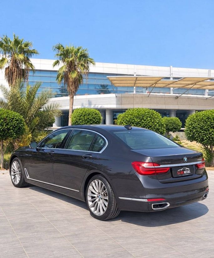 مستعملة BMW 7 Series 750Li السادس (G11/G12)، 4.4 لتر، 2016 في الكويت، الفروانية من S LINE MOTORS، اللون رمادي. أخرى | AUTO.AE | إعلان #296271 — صورة 4 من 8