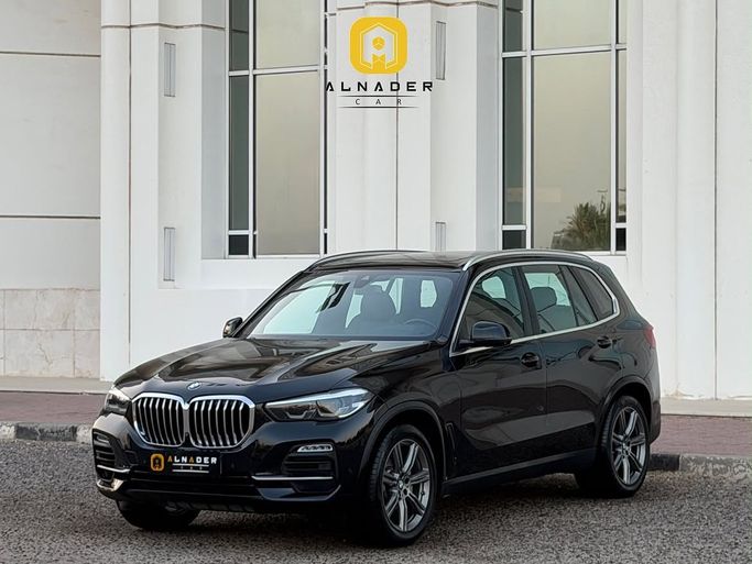 Used ⁦BMW X5 40i xDrive IV (G05/G18), 3.0 l, 2021⁩ in Kuwait, Al Farwānīyah by ALNADER CAR, Black color.  | AUTO.AE | Listing #287286
