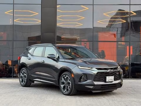 Подержанный ⁦Chevrolet Blazer III (China Market), 2.0 л, 2021⁩ в Кувейт, Аль-Фарванийя от ALSALEEM MOTORS Серый цвет.  | AUTO.AE | Объявление #289419