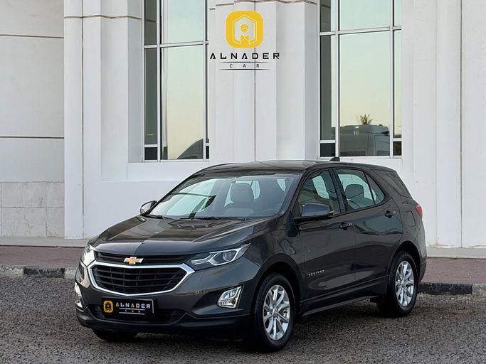 مستعملة ⁦Chevrolet Equinox ثالثاً، 2.0 l، 2018⁩ في في الكويت, الفروانية من ALNADER CAR، اللون رمادي.  | AUTO.AE | إعلان #287427